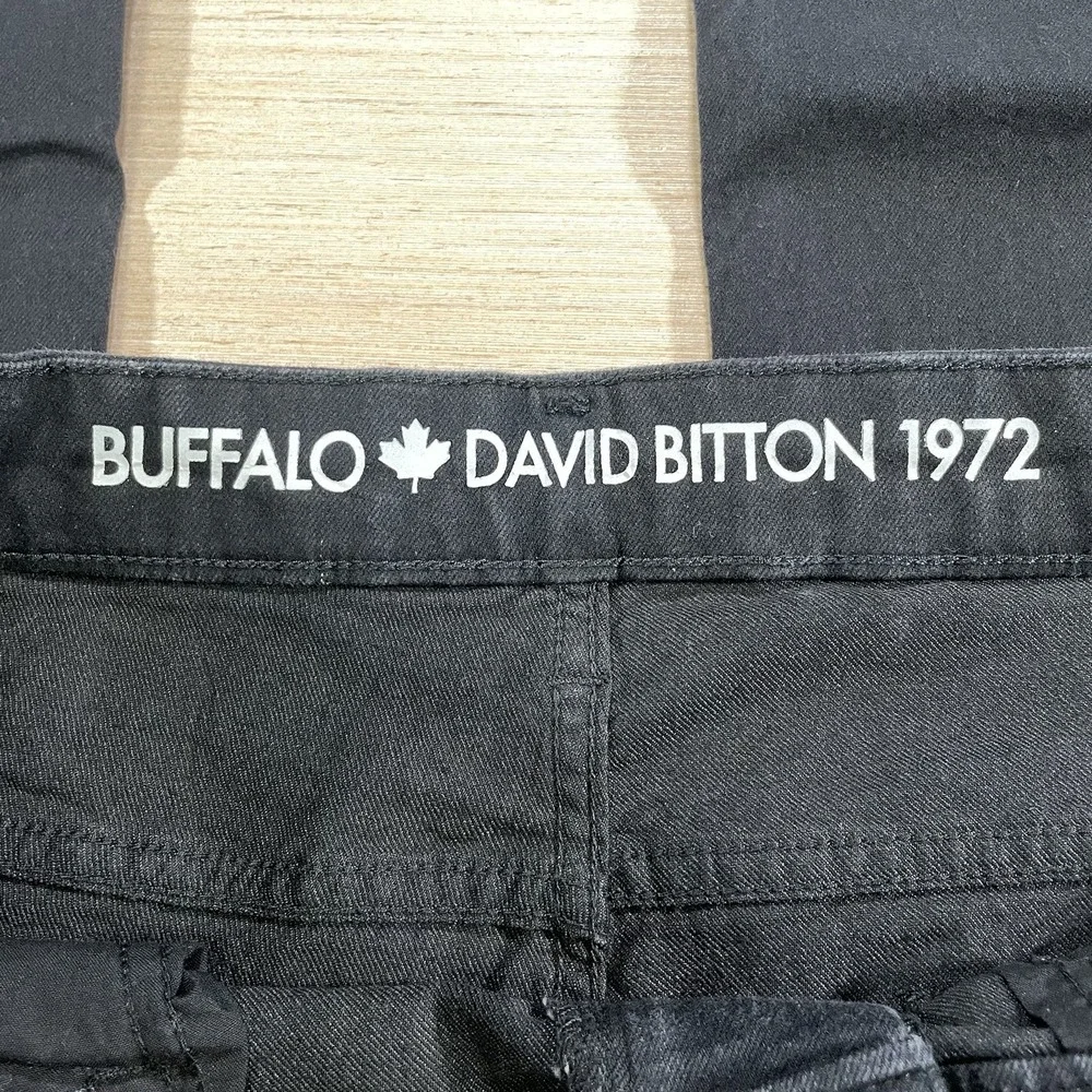 Buffalo David Bitton Driven-X Relaxed Straight Stretch Jeans Black 36x34